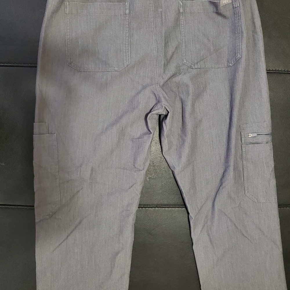 Figs large scrubs - Picture 4 of 4